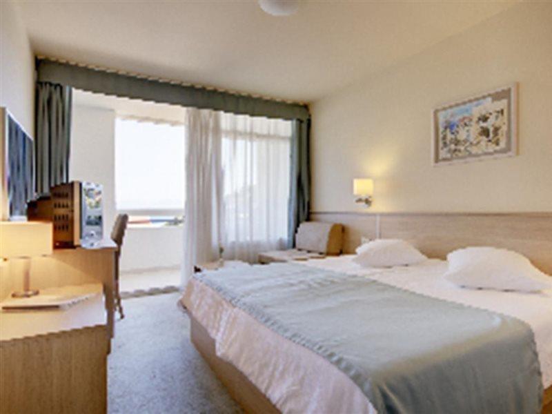 Hotel Quercus Drvenik  Eksteriør bilde